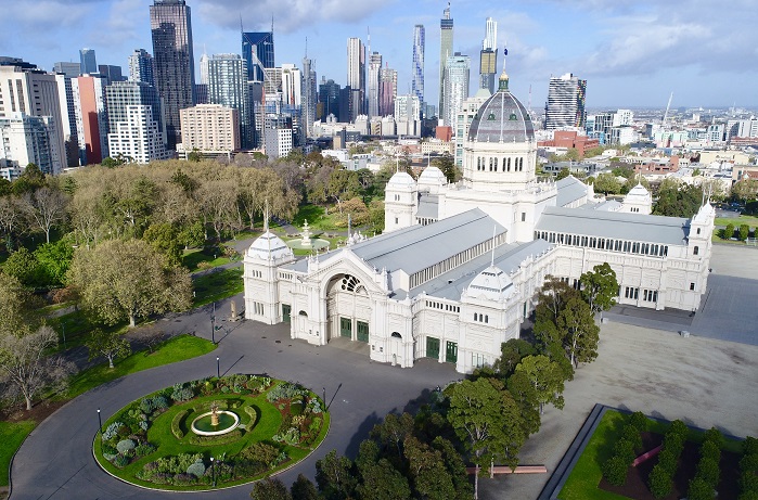 ساختمان نمایشگاه سلطنتی و باغ های کارلتون